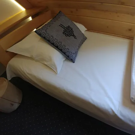 U Hani W Poblizu Goracy Potok I Termy