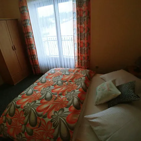 U Hani W Poblizu Goracy Potok I Termy