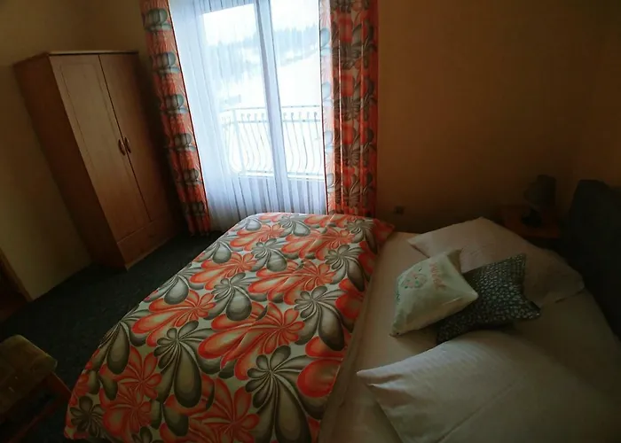 U Hani W Poblizu Goracy Potok I Termy